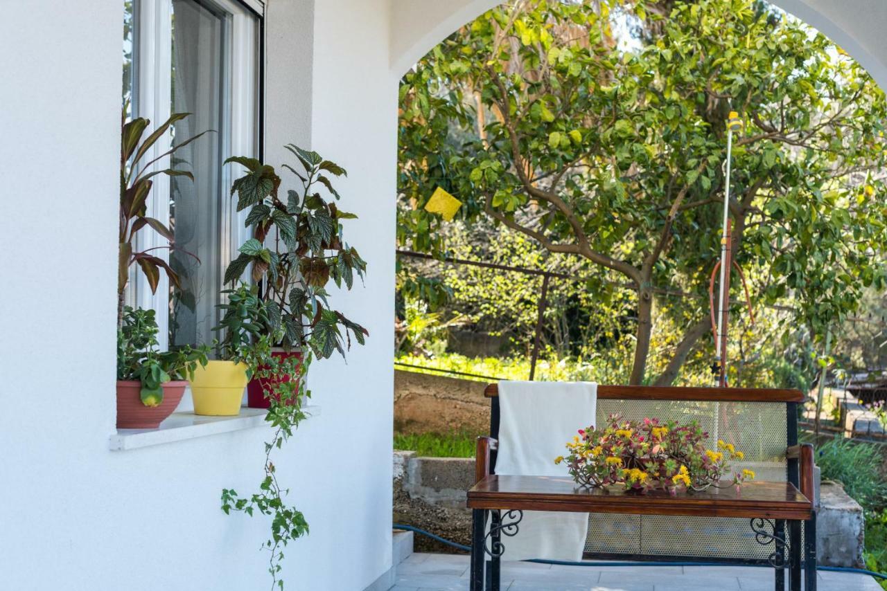 Apartment Okrug Gornji - Trogir With Sea View Exterior foto