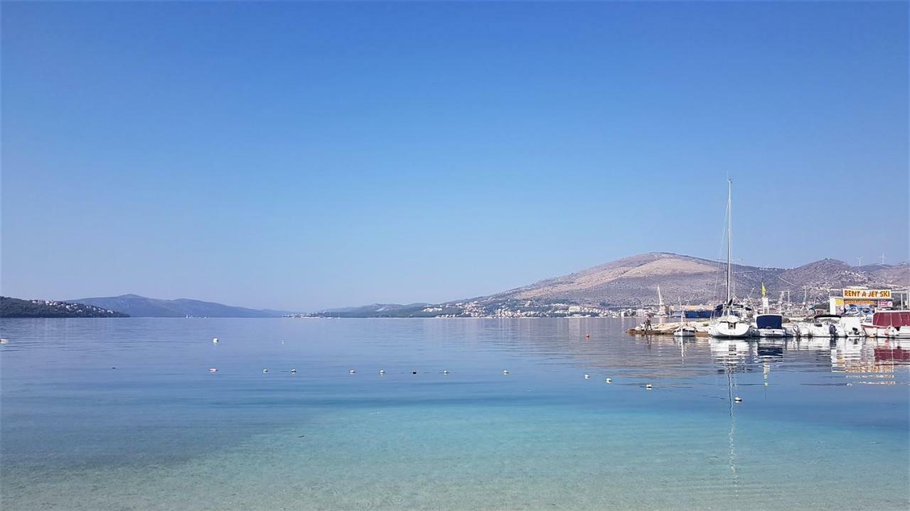 Apartment Okrug Gornji - Trogir With Sea View Exterior foto